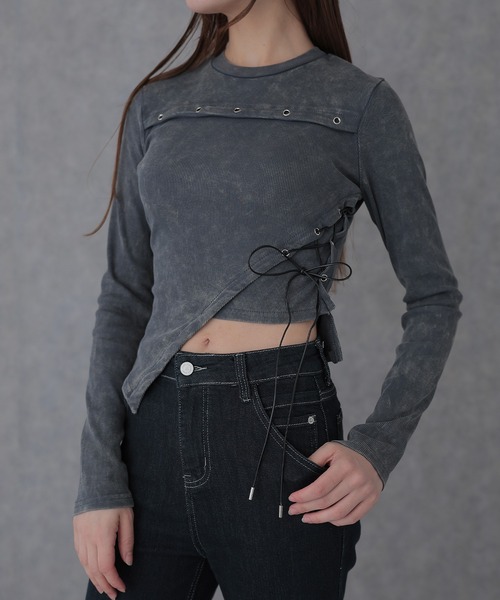 SUWDEE(スーディー)の「asymmetry hem eyelet tops(Tシャツ/カットソー・レディース・ブラック/グレー・FREE)」の10枚目の写真