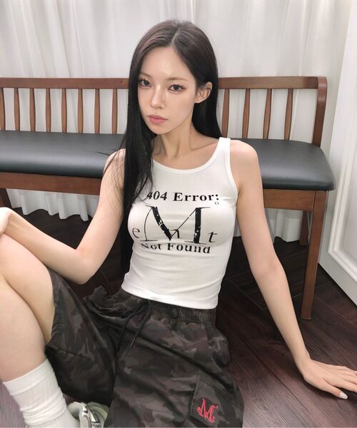 MUCENT(ムセント)の「404エラークラックロゴスリーブレスナシ (3カラー)(Tシャツ/カットソー・レディース・ホワイト/チャコールグレー/ブラック・FREE)」の10枚目の写真
