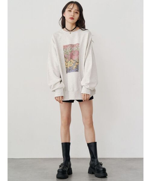MURUA(ムルーア)の「【WEB限定】フラワールーズスウェット(スウェット・レディース・ダークグレー/ライトグレー・FREE)」の6枚目の写真