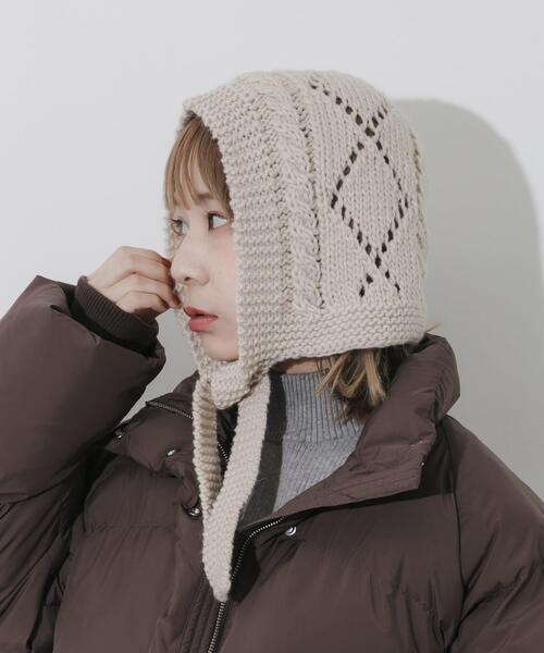 SMELLY（スメリー）の「ケーブルアミボンネット（ニットキャップ/ビーニー・レディース・ブラウン/アイボリー・-）」の6枚目の写真