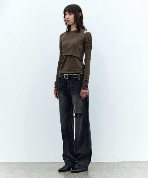 INSILENCE WOMEN(インサイレンスウーマン)の「ワンスリットストレートデニム ブラック(デニムパンツ・レディース・その他・X-SMALL/MEDIUM)」の2枚目の写真