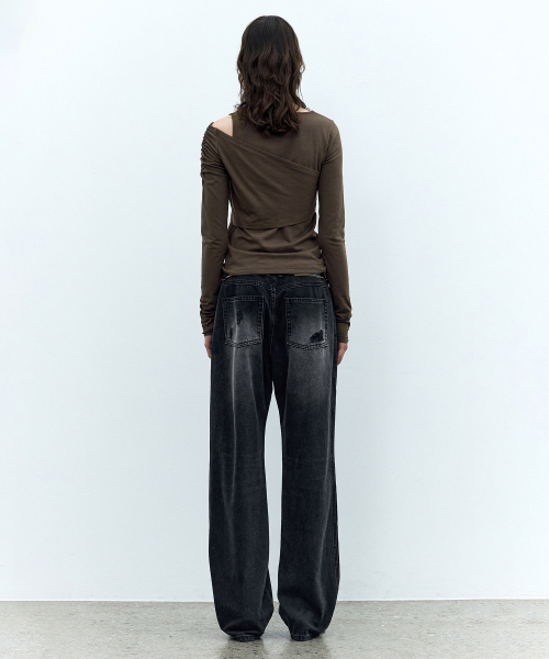 INSILENCE WOMEN(インサイレンスウーマン)の「ワンスリットストレートデニム ブラック(デニムパンツ・レディース・その他・X-SMALL/MEDIUM)」の3枚目の写真