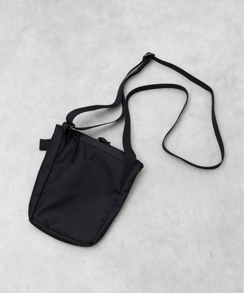 Mammut（マムート）の「【MAMMUT）】Xeron Pouch RT 1（ショルダーバッグ・メンズ・ブラック/ベージュ・FREE）」の3枚目の写真