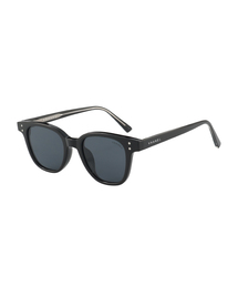 VHANEL（バネル）の「Sunglasses VN1020CS 700 Square Fashion Black Horn-Rimmed UV Protection（サングラス）」