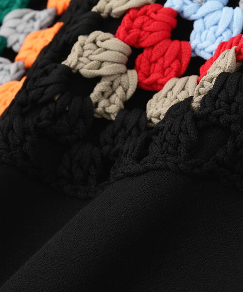 DISCOVERED（ディスカバード）の「DISCOVERED(ディスカバード) 別注 CROCHET SLEEVE SWEAT（スウェット・メンズ・グレー/ホワイト/その他24/ブラック・1/3）」の8枚目の写真