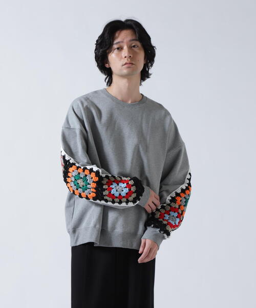 DISCOVERED（ディスカバード）の「DISCOVERED(ディスカバード) 別注 CROCHET SLEEVE SWEAT（スウェット・メンズ・グレー/ホワイト/その他24/ブラック・1/3）」の13枚目の写真