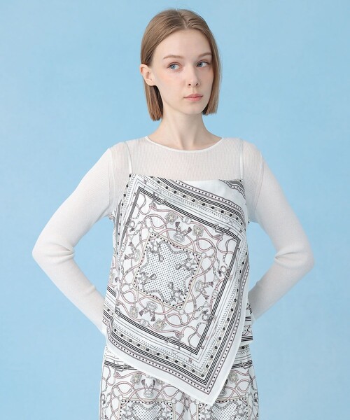 ANAYI（アナイ）の「【セットアップ対応商品】スカーフプリントキャミソール（その他トップス・レディース・オフホワイト/ネイビー/ベージュ・38）」の2枚目の写真