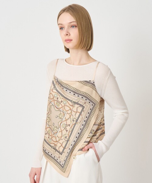 ANAYI（アナイ）の「【セットアップ対応商品】スカーフプリントキャミソール（その他トップス・レディース・オフホワイト/ネイビー/ベージュ・38）」の7枚目の写真