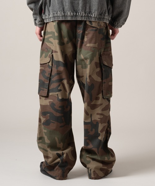 Levi's(リーバイス)の「Levi's/リーバイス BAGGY FIELD カーゴパンツ(カーゴパンツ・メンズ・グリーン・S/M/L/XL)」の3枚目の写真
