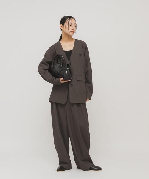 KBF（ケイビーエフ）の「ノーカラーデザインジャケット（ノーカラージャケット・レディース・グレー系その他/ブラウン系その他・ONE）」の6枚目の写真