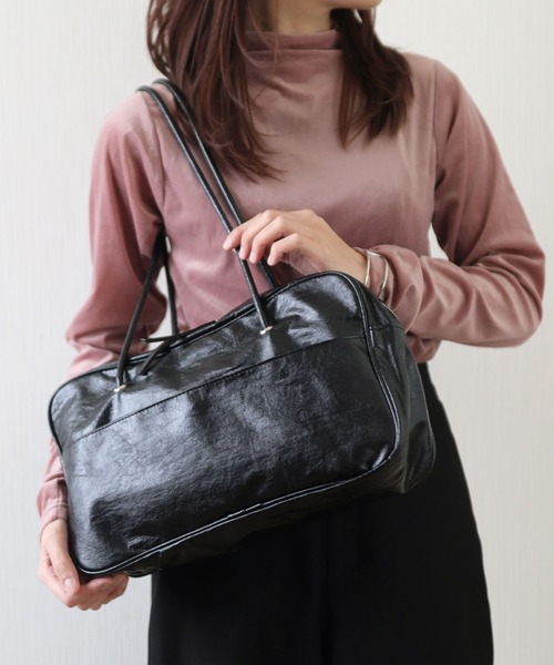 florist（フローリスト）の「【軽量310g/iPad収納可】ヴィンテージレザーライクワイドボストンバッグ（ボストンバッグ・レディース・モカ/ブラック/ホワイト・FREE）」の7枚目の写真
