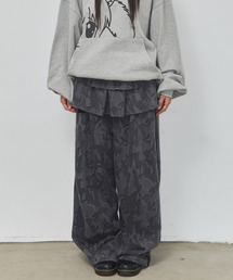 ITZAVIBE（イッザバイブ）の「CAMO LAYERED WRAP SHORT SKIRT - CHARCOAL（スカート）」