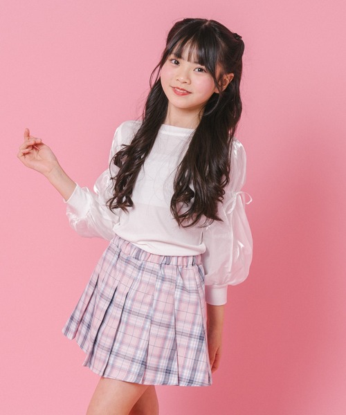 URBAN CHERRY（アーバンチェリー）の「【動くたびラメきらめく】ラメミックスプリーツスカート(インナーパンツ付き)（スカート・キッズ・ブラック/パープル/ネイビー/ピンク・120cm/110cm/140cm/130cm/150cm）」の9枚目の写真