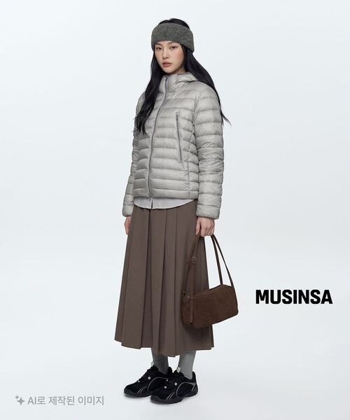 MUSINSA STANDARD WOMAN（ムシンサスタンダードウーマン）の「ウィメンズストライプスリムフィットシャツ[グレー]（シャツ/ブラウス・レディース・その他・SMALL/MEDIUM/LARGE/X-SMALL/X-LARGE）」の4枚目の写真