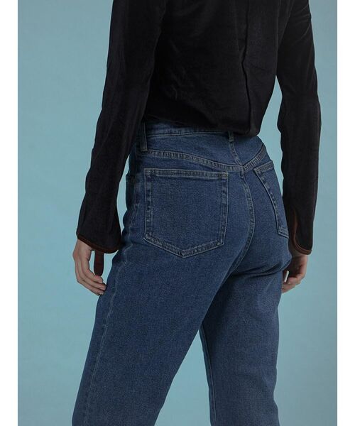 FIKA.(フィーカ)の「Slim flared denim pants(デニムパンツ・レディース・ブルー系その他/ブルー・MEDIUM/SMALL)」の8枚目の写真
