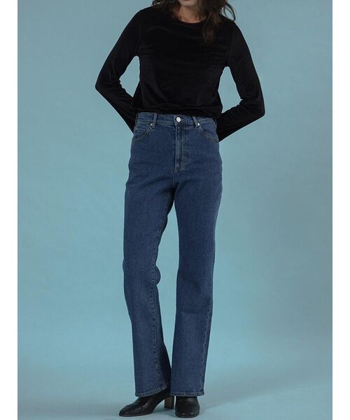 FIKA.(フィーカ)の「Slim flared denim pants(デニムパンツ・レディース・ブルー系その他/ブルー・MEDIUM/SMALL)」の12枚目の写真
