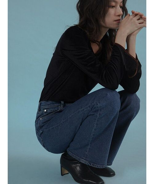 FIKA.(フィーカ)の「Slim flared denim pants(デニムパンツ・レディース・ブルー系その他/ブルー・MEDIUM/SMALL)」の15枚目の写真