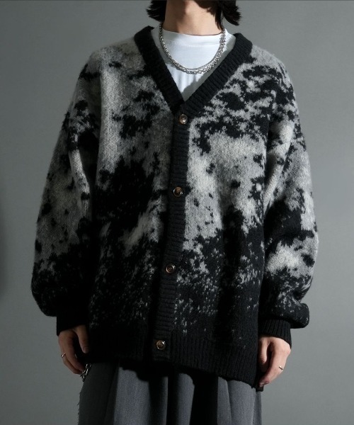 NOIZY(ノイジー)の「Abstract Shaggy Cardigan / 総柄 シャギーニット カーディガン(カーディガン/ボレロ・メンズ・ブラック/ワインレッド/ブルー・MEDIUM/LARGE)」の6枚目の写真