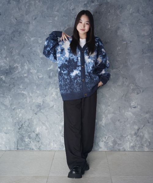 NOIZY(ノイジー)の「Abstract Shaggy Cardigan / 総柄 シャギーニット カーディガン(カーディガン/ボレロ・メンズ・ブラック/ワインレッド/ブルー・MEDIUM/LARGE)」の14枚目の写真