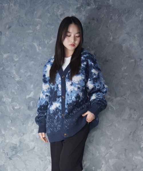 NOIZY(ノイジー)の「Abstract Shaggy Cardigan / 総柄 シャギーニット カーディガン(カーディガン/ボレロ・メンズ・ブラック/ワインレッド/ブルー・MEDIUM/LARGE)」の15枚目の写真