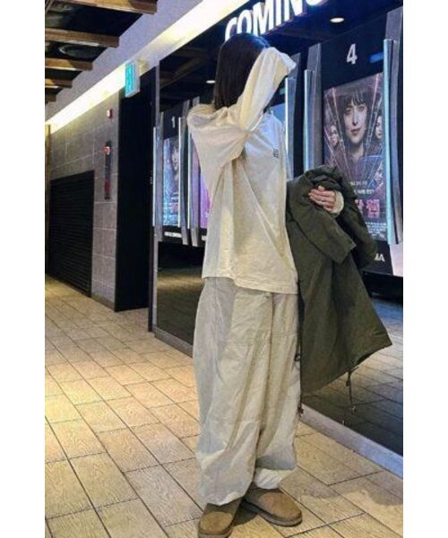 eastserviceshop（イーストサービスショップ）の「Basic Ballon Pants - G/Beige（その他パンツ・レディース・サンドベージュ・50/48）」の7枚目の写真