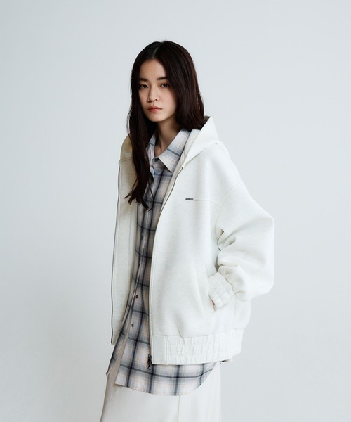 JEANASIS（ジーナシス）の「ダンボールBIGフードブルゾン/638699（ブルゾン・レディース・ブラック/オートミール/グレー・FREE）」の12枚目の写真