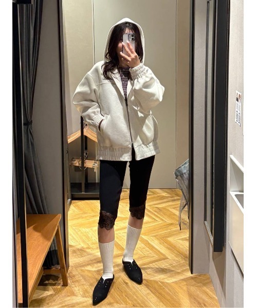 JEANASIS（ジーナシス）の「ダンボールBIGフードブルゾン/638699（ブルゾン・レディース・ブラック/オートミール/グレー・FREE）」の19枚目の写真