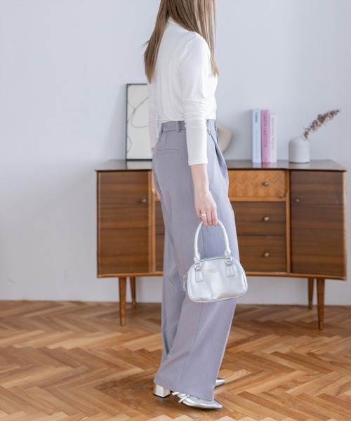CLEAR BASIC（クリアベーシック）の「【低身長サイズ有/オフィス◎】ストライプワイドパンツ(セットアップ可)[スラックス/ハイウエスト/通勤/きれいめ]（スラックス・レディース・チャコールグレー/ベージュ/ライトグレー・F/PF）」の16枚目の写真