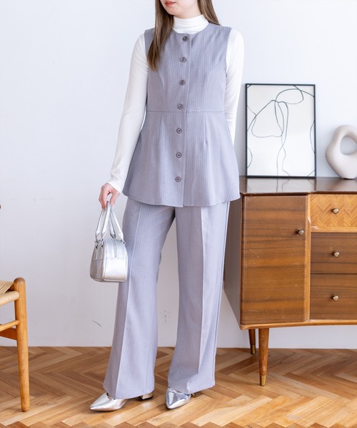 CLEAR BASIC（クリアベーシック）の「【低身長サイズ有/オフィス◎】ストライプワイドパンツ(セットアップ可)[スラックス/ハイウエスト/通勤/きれいめ]（スラックス・レディース・チャコールグレー/ベージュ/ライトグレー・F/PF）」の18枚目の写真