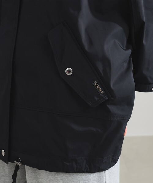 WOOLRICH(ウールリッチ)の「WOOLRICH / テック アノラック ブルゾン(ブルゾン・レディース・ブラック/ベージュ・X-SMALL/SMALL)」の16枚目の写真