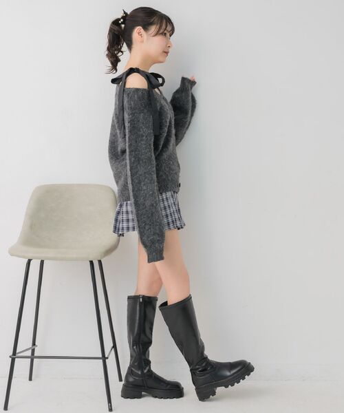 ems excite(エムズエキサイト)の「肩リボン起毛カーデ(カーディガン/ボレロ・レディース・チャコールグレー/ナチュラル/ピンク・FREE)」の16枚目の写真