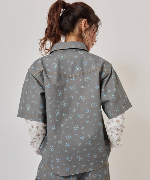 atmos pink(アトモスピンク)の「atmos pink Floral Work Shirt / アトモス ピンク フローラル ワーク シャツ(シャツ/ブラウス・レディース・ブラック/ホワイト・FREE)」の18枚目の写真