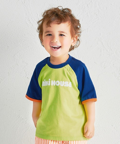 MIKI HOUSE(ミキハウス)の「【WEB限定】バイカラー バックロゴ半袖Tシャツ(Tシャツ/カットソー・キッズ・ローズ/グリーン/ブラック/ライトグリーン・130cm/120cm/110cm/100cm/90cm/80cm)」の4枚目の写真