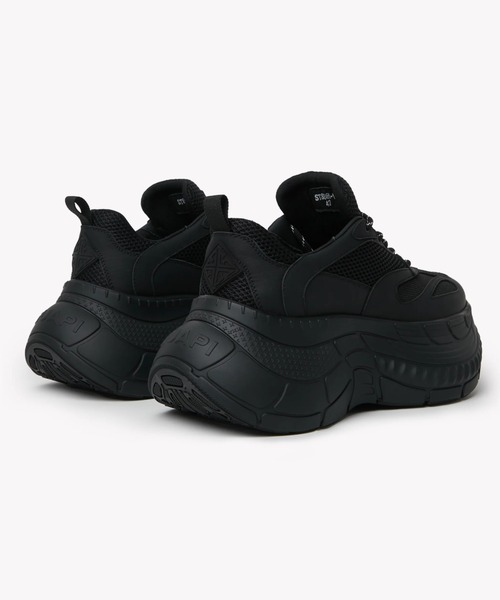 L.H.P(エルエイチピー)の「GUAPI/グアピ/ALL Black Track Star(スニーカー・メンズ・ブラック・41/43/44/42)」の4枚目の写真