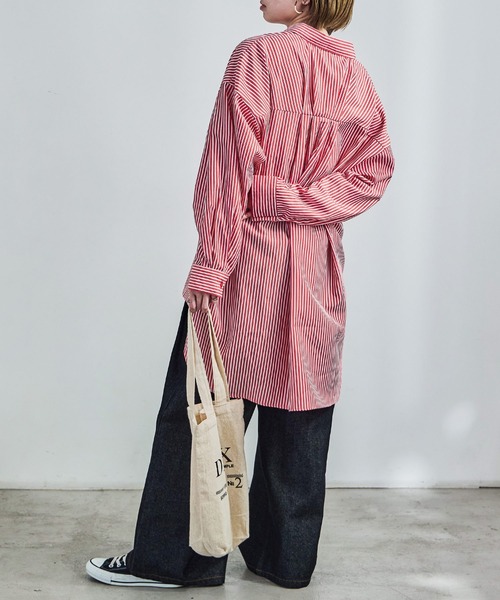 Fashion Letter（ファッションレター）の「テールカット ストライプシャツ（シャツ/ブラウス・レディース・レッド/サックスブルー/ブルー・M）」の19枚目の写真