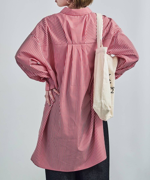 Fashion Letter（ファッションレター）の「テールカット ストライプシャツ（シャツ/ブラウス・レディース・レッド/サックスブルー/ブルー・M）」の20枚目の写真
