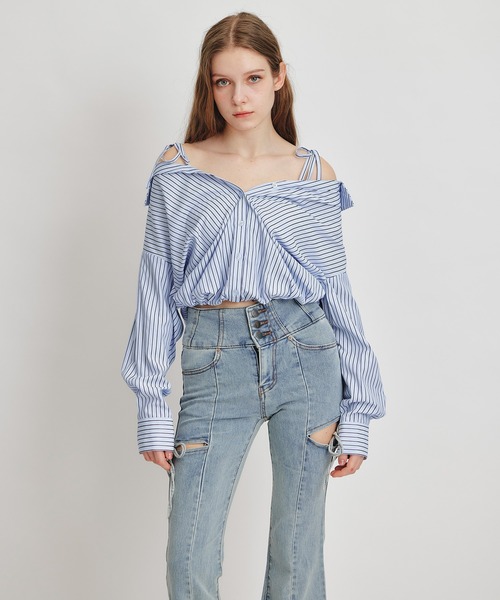 REDYAZEL（レディアゼル）の「ベアレイヤードストライプバルーンオフショルブラウス（シャツ/ブラウス・レディース・ベージュ系その他/ホワイト系その他/ブルー系その他・FREE）」の7枚目の写真