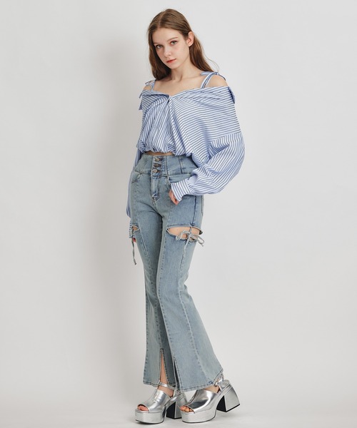 REDYAZEL（レディアゼル）の「ベアレイヤードストライプバルーンオフショルブラウス（シャツ/ブラウス・レディース・ベージュ系その他/ホワイト系その他/ブルー系その他・FREE）」の8枚目の写真