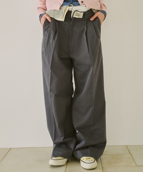 common gull products.(コモンガルプロダクツ)の「二層の腰周りなチノパンツ(チノパンツ・レディース・アイボリー/ベージュ系/チャコール・MEDIUM/LARGE/SMALL)」の2枚目の写真