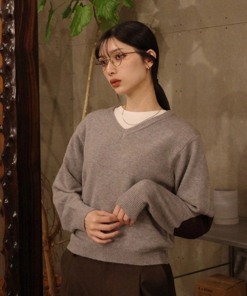 skoool（スクール）の「エルボーパッチVネックニット／パッチデザイン × 柔らかタッチ素材（Tシャツ/カットソー・メンズ・ネイビー/グレー・MEDIUM/LARGE）」の20枚目の写真