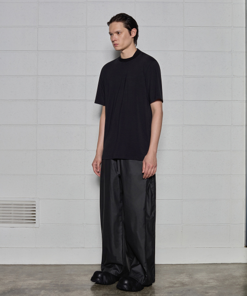 DGNAK（ディグナク）の「レイヤードクルーネックTシャツ（ブラック）（Tシャツ/カットソー・メンズ・ブラック・LARGE/MEDIUM）」の5枚目の写真