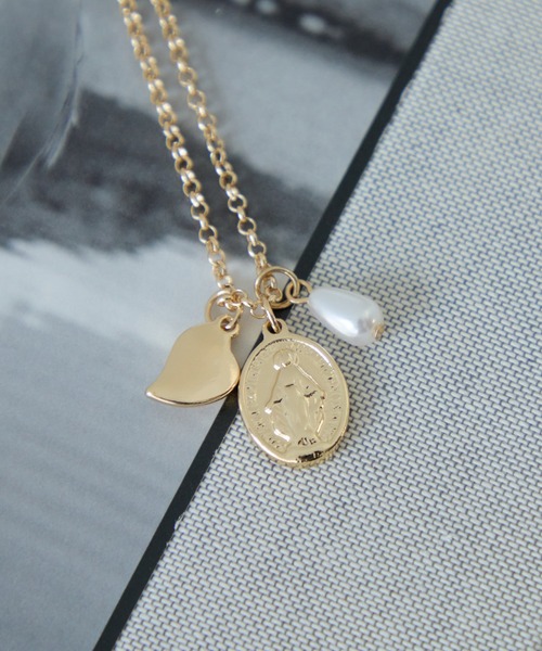 VIS（ビス）の「チャームコンビチェーンネックレス（ネックレス・レディース・シルバー/ゴールド・FREE）」の4枚目の写真