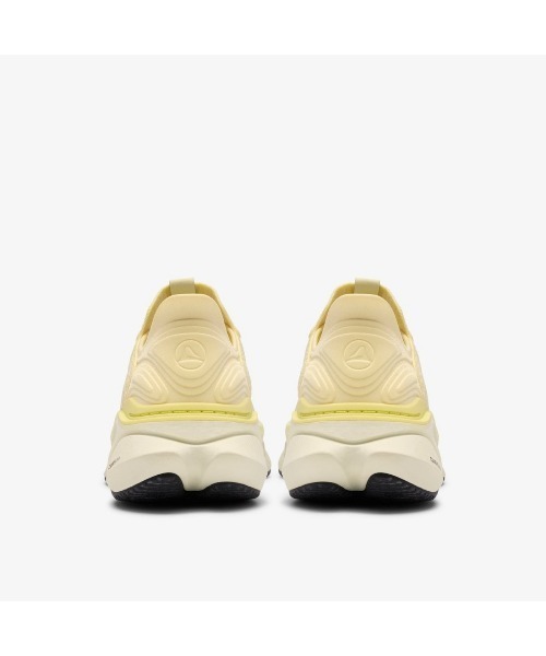 Clarks(クラークス)の「Clarks Pace Rise.(クラークス ペースライズ)(スニーカー・レディース・ペールイエロー・22cm/22.5cm/23cm/23.5cm/24cm/24.5cm/25cm)」の4枚目の写真