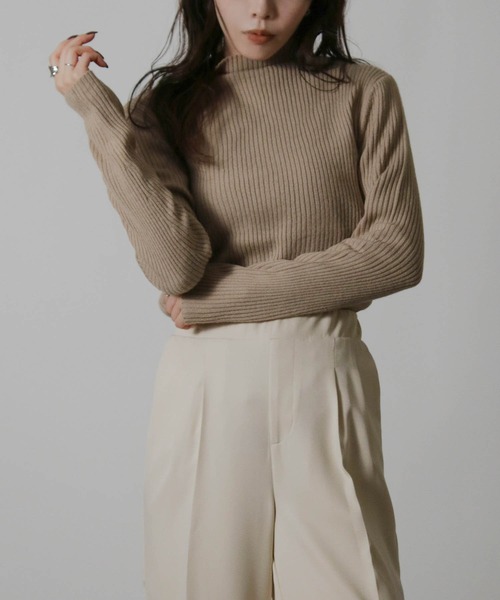 NYLAUS(ナイラス)の「【SG】ハイネック リブニットプルオーバー インナー(ニット/セーター・レディース・イエロー/ベージュ/オフホワイト/ブルー/ブラック/グレイッシュベージュ・L/M)」の8枚目の写真