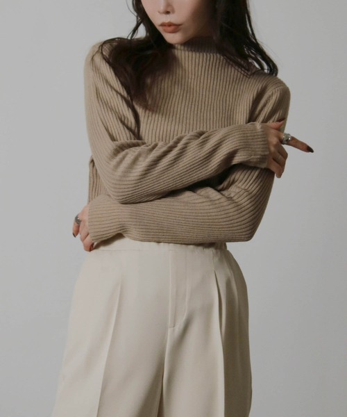 NYLAUS(ナイラス)の「【SG】ハイネック リブニットプルオーバー インナー(ニット/セーター・レディース・イエロー/ベージュ/オフホワイト/ブルー/ブラック/グレイッシュベージュ・L/M)」の9枚目の写真