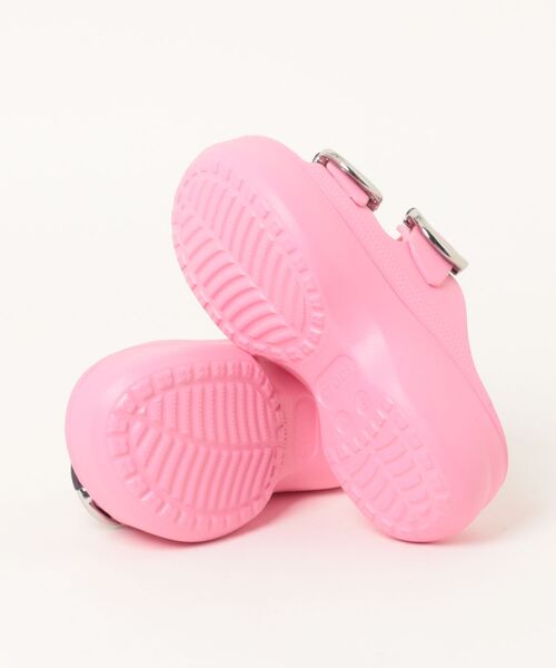 crocs(クロックス)の「クロックス サタデー プラットフォーム ディップドバックル サンダル W / crocs SatPlatformDippedBuckleSndlW(サンダル・レディース・ダークベージュ/ライトピンク・25cm/24cm/23cm/22cm/21cm)」の4枚目の写真