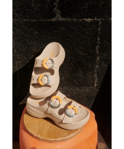 crocs(クロックス)の「クロックス サタデー プラットフォーム ディップドバックル サンダル W / crocs SatPlatformDippedBuckleSndlW(サンダル・レディース・ダークベージュ/ライトピンク・25cm/24cm/23cm/22cm/21cm)」の17枚目の写真
