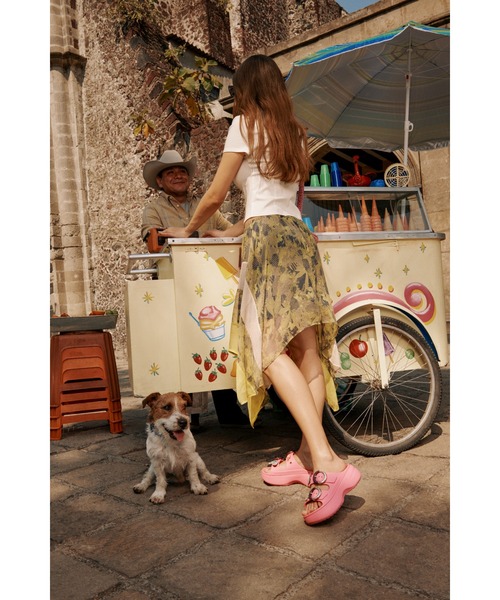 crocs(クロックス)の「クロックス サタデー プラットフォーム ディップドバックル サンダル W / crocs SatPlatformDippedBuckleSndlW(サンダル・レディース・ダークベージュ/ライトピンク・25cm/24cm/23cm/22cm/21cm)」の7枚目の写真