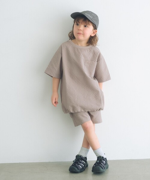 WILD THINGS（ワイルドシングス）の「【別注】＜WILD THINGS＞ ポケット ショートパンツ / キッズ 110cm-130cm（カーゴパンツ・キッズ・ベージュ/ブラック・S(120-130cm)/XS(110-120cm)）」の3枚目の写真