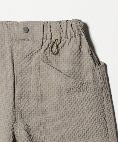 WILD THINGS（ワイルドシングス）の「【別注】＜WILD THINGS＞ ポケット ショートパンツ / キッズ 110cm-130cm（カーゴパンツ・キッズ・ベージュ/ブラック・S(120-130cm)/XS(110-120cm)）」の6枚目の写真